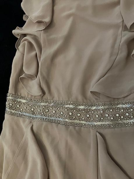 Telove/ nude elegantne saty, xs