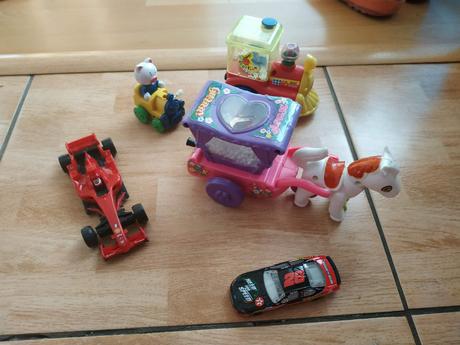 Mix - hračiek postavičiek, 