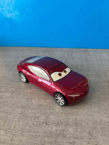 Autíčka z filmov autá a lietadlá - the cars a th,