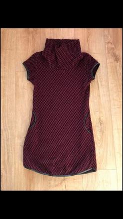 Pleteny top k leginam , aj ako minisaty, s