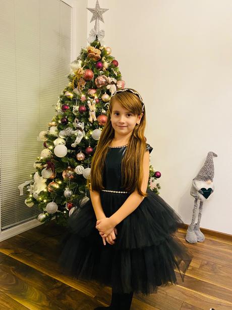 Dievčenské šaty, 128