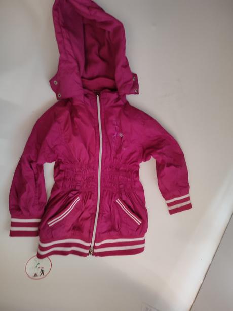 Tenká sustiakova bunda, 104