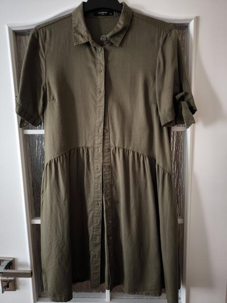 Vzdusne saty, reserved,s