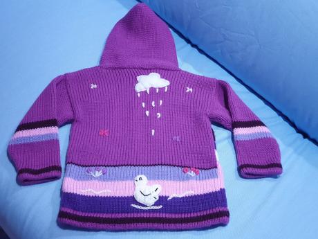 Vyšívaný pletený svetrík s kapucňou, 86