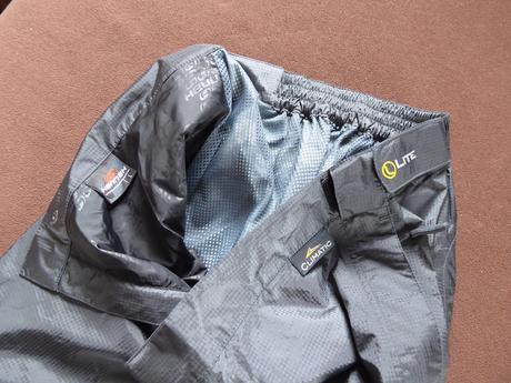 Turistické nohavice, l