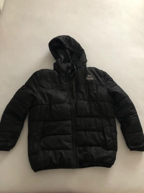 Teplá bunda, lonsdale,152