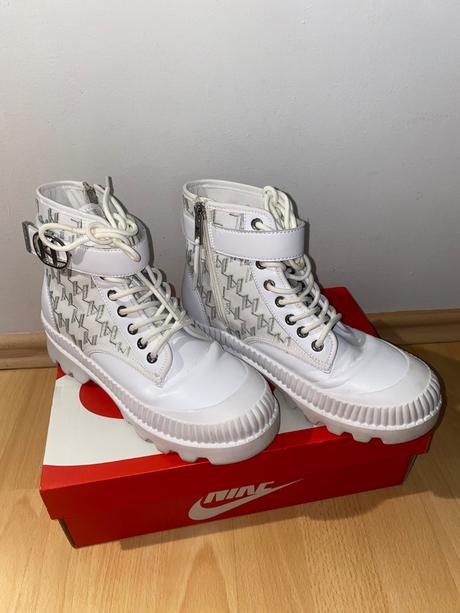 Členkove cizmy, karl lagerfeld,37