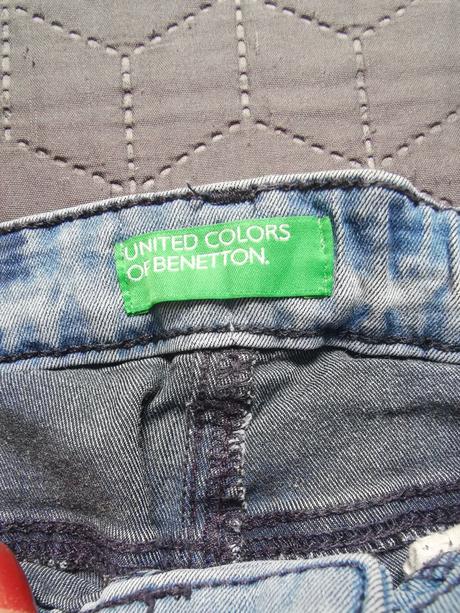 Chlapčenské rifle benetton, č. 122, benetton,122