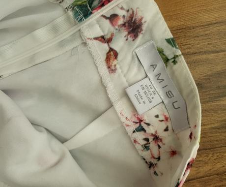 Balík oblečenia za symbolickú cenu v.s, s