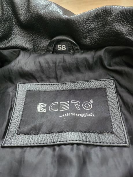 Kožený kabát, 56