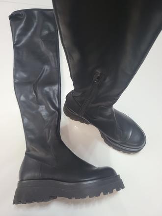 Stradivarius elasticke čižmy, stradivarius,39