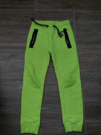 Hrubšie tepláky č.128, dopodopo,128