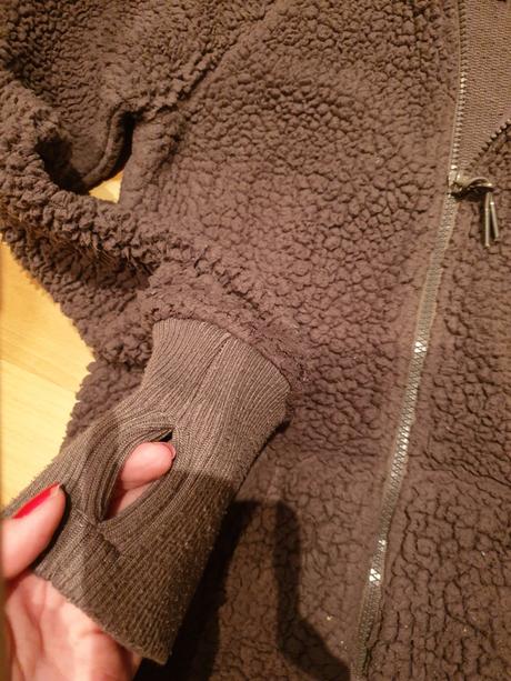 Kozusinkova mikina bench, bench,m