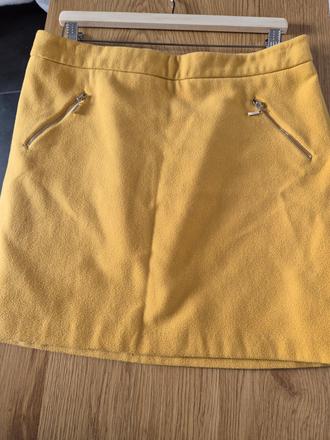 Horčicová teplá sukňa, 40