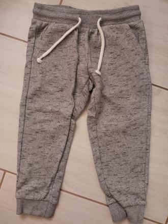 Tepláky, c&a,98