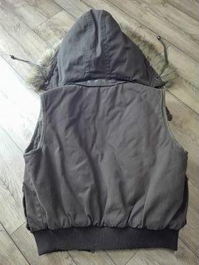 Vetrovka  bez rukavov, m