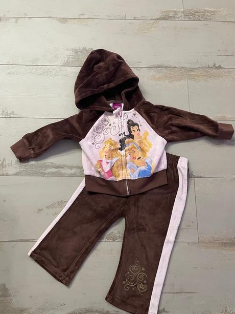 Velurova suprava, disney,92