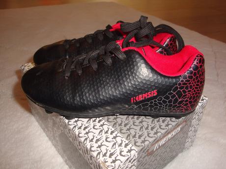 Chlapčenské kopačky, 30