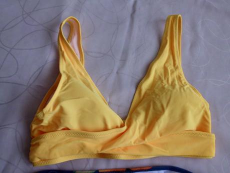 Žltá + tmavozelená farba, m