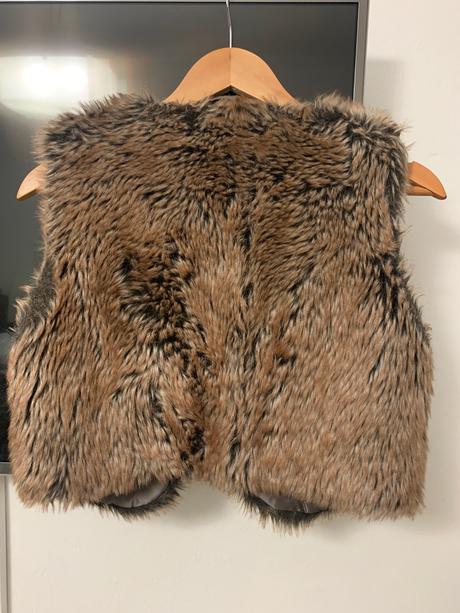 Chlpata kratka vesticka, okay,36