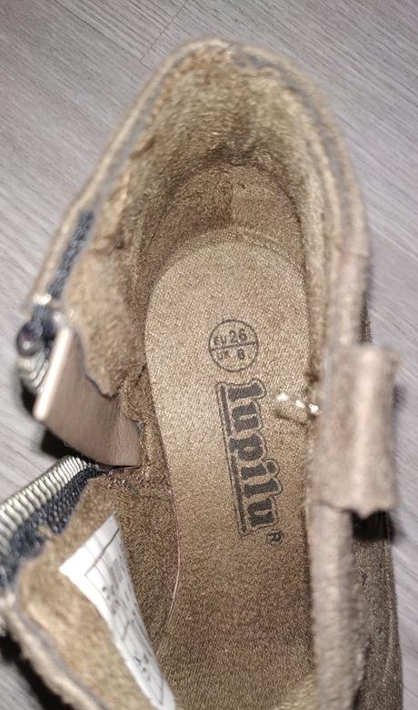 Poltopánky lupilu, lupilu,26