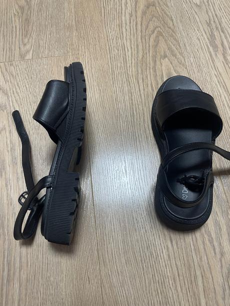 Sandále, deichmann,35