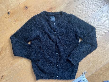 Tenky chlpaty dievcensky svetrik, terranova,140