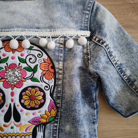 Štýlová riflová bunda s nášivkou na chrbte 104/110, 110