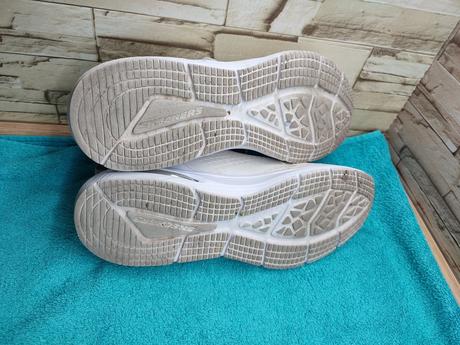 Skechers 43 - pánske svetlé tenisky, skechers,43
