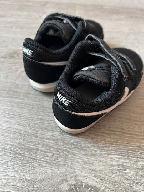 Nike tenisky, nike,22