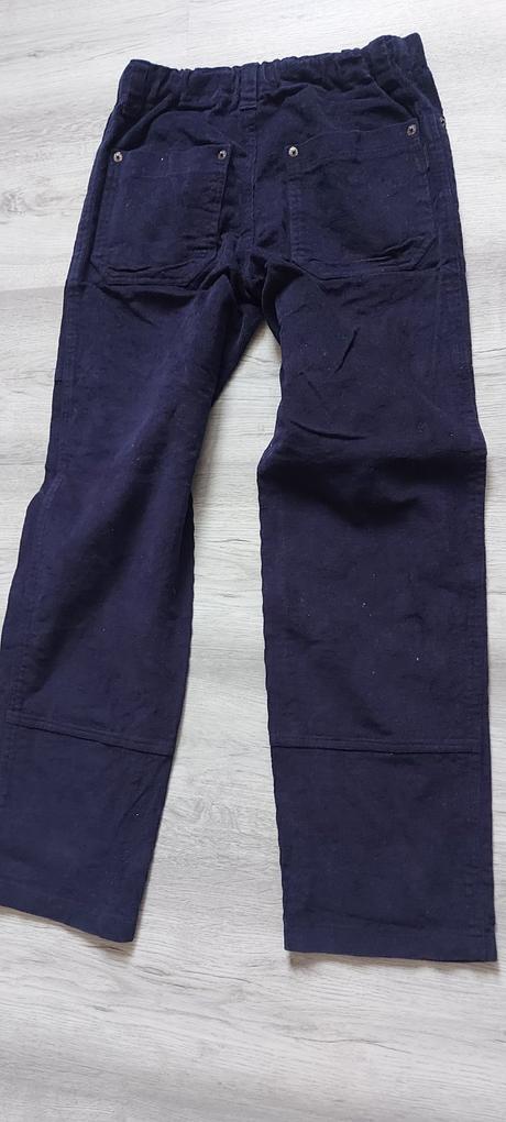 Menžestrové nohavice, 146