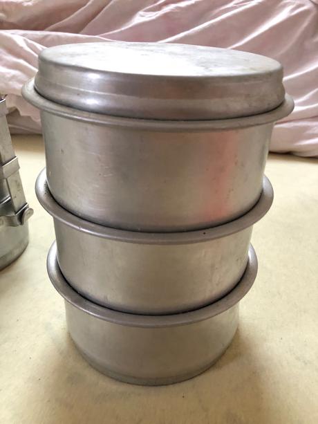 Retro hliníkové obedáre,