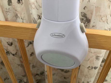 Hrací kolotoč na postielku, 