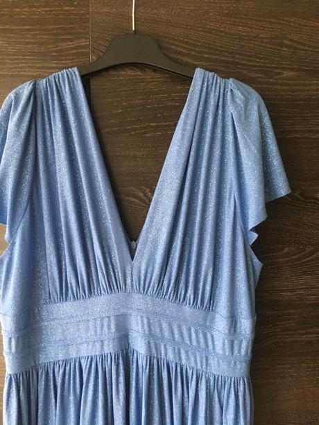 Spoločenské šaty, 44