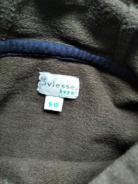 Mikina s kapucňou, 134