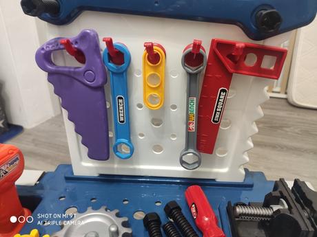 Detský stolík s náradím, 