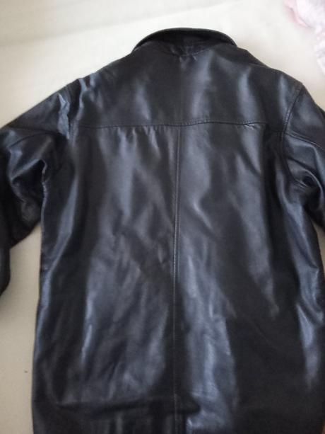 Kožená bunda, 40