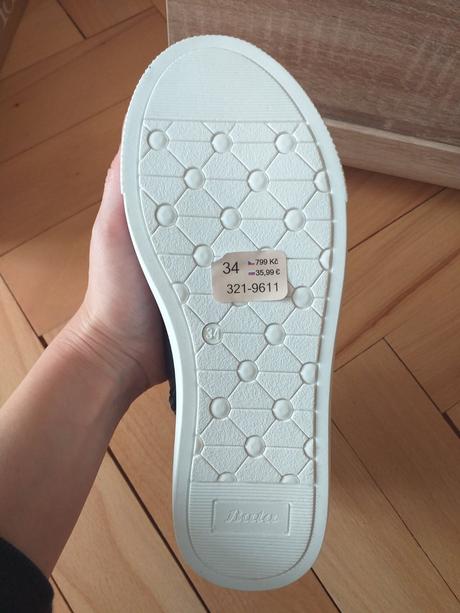 Kotnikove tenisky, baťa,34