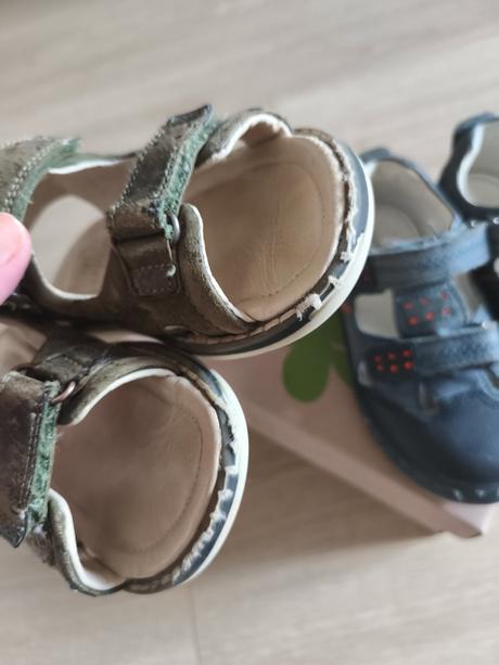 Dvoje prezuvky sandále 25 a 26vel, lasocki,25