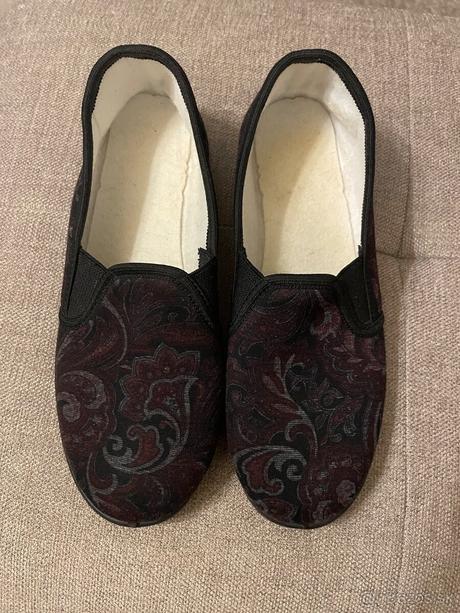 Dámske papuče, roháčan,37