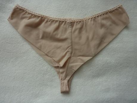 Podprsenka a nohavičky, 75c