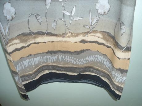 Dlhe dievcenske saty, 164