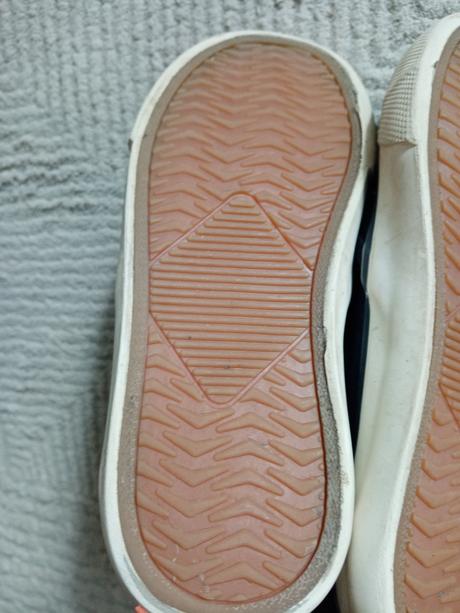 Tmavomodré plátenky vel. 28, 28