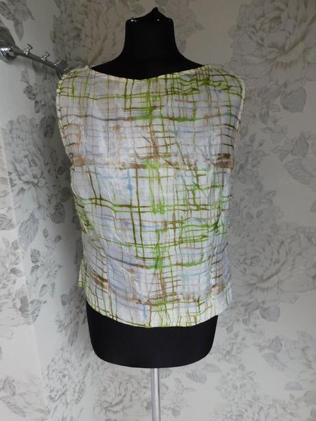 Luxusny pekny top, 38