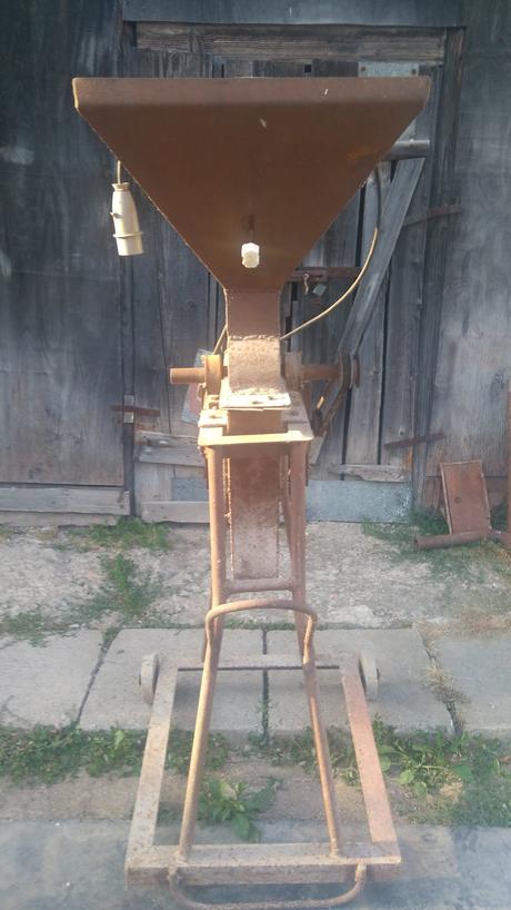 Predám funkčný kladivkový šrotovník, 