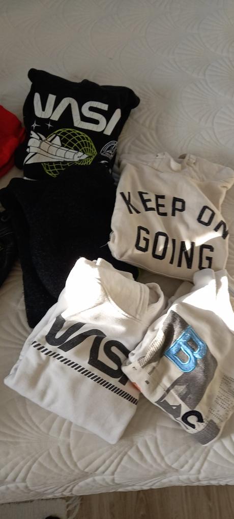 Balik oblečenia pre chlapca 134-140, 122–134