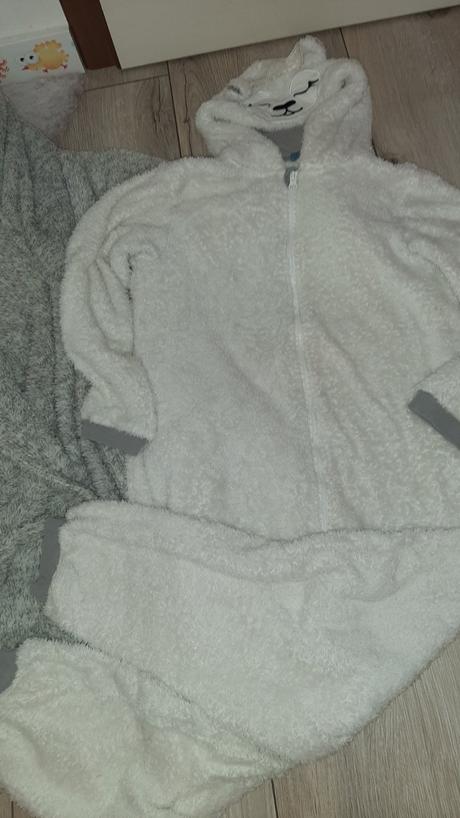 Zimný balíčisko, lyžovačka, zima, 152-160, 158–170