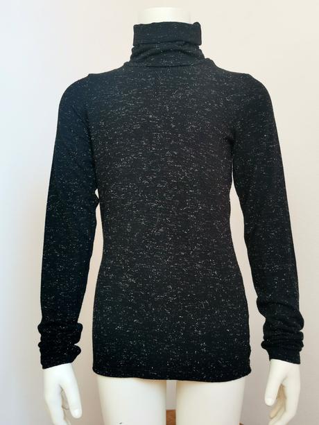 Okaidi - elegantný čierny roláčik, 140