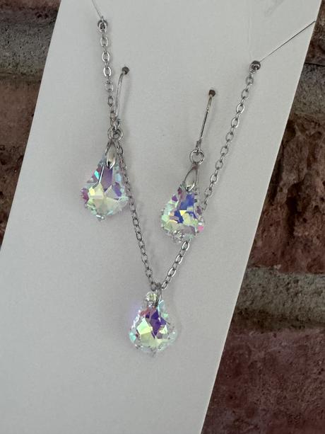 Set náušnice + retiazka s príveskom,