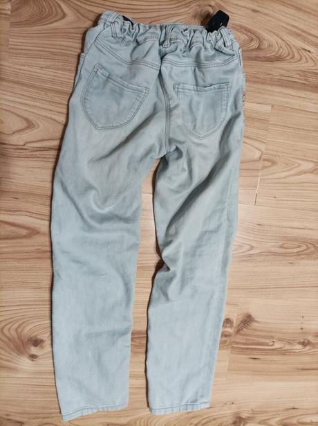 Rifle s kvietkovou aplikáciou, palomino,134